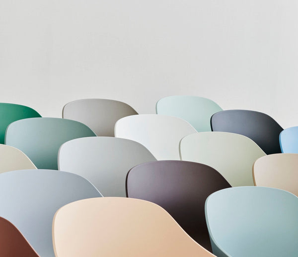 About a chair / AAC26 - zwart stalen onderstel