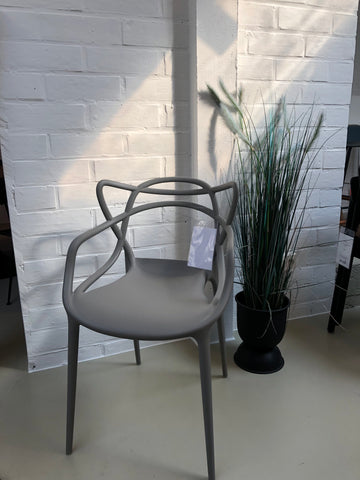 Showroommodel - Masters - stoel met armleuning - grijs