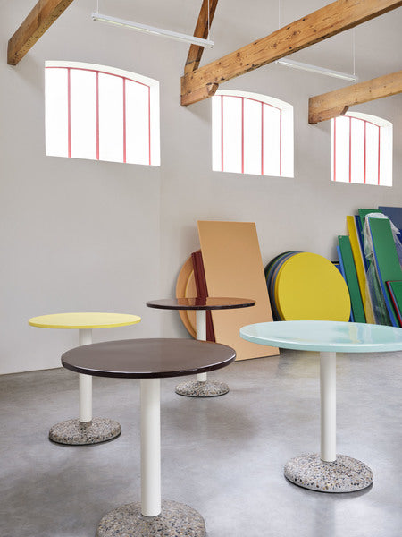 Ceramic table - outdoor tafel