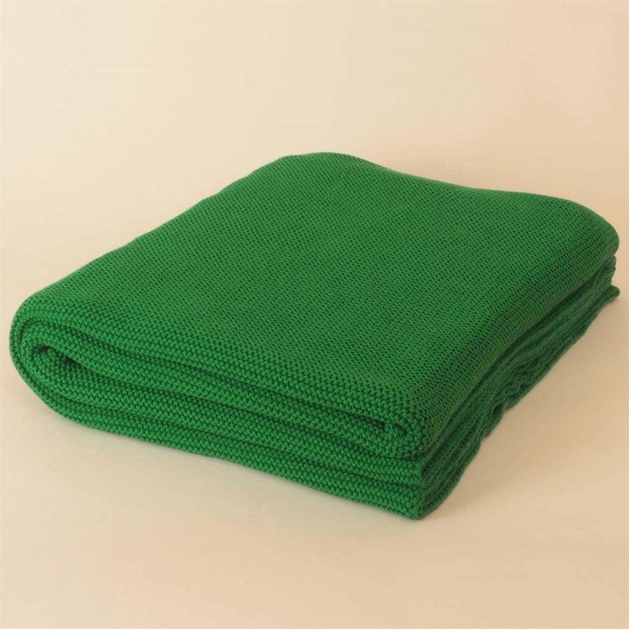 Soft knitted plaid - emerald