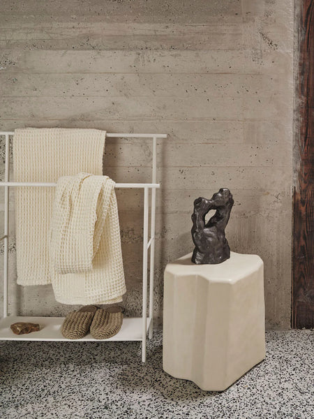 Handdoek rek / Dora towel stand - wit