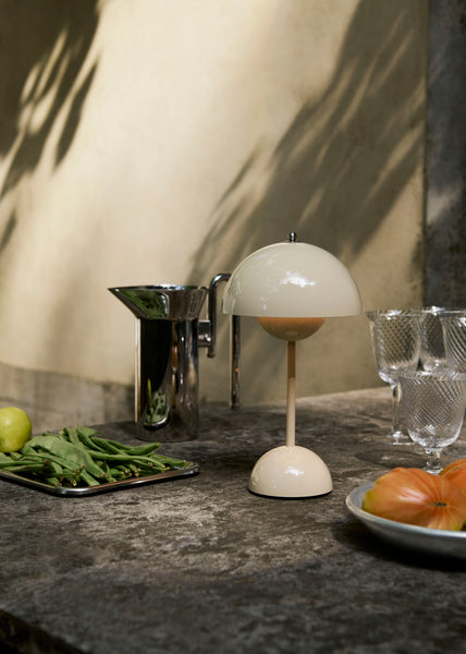 Flowerpot - oplaadbare lamp - Verner Panton