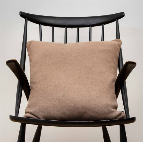 Soft knitted cushion - sand - 50x50cm kussen