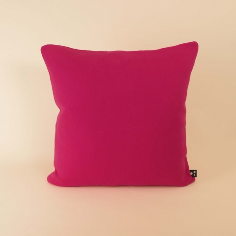 Soft knitted cushion - hot pink - 50x50cm