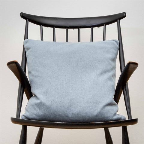 Soft knitted cushion - thunder blue - 50x50cm
