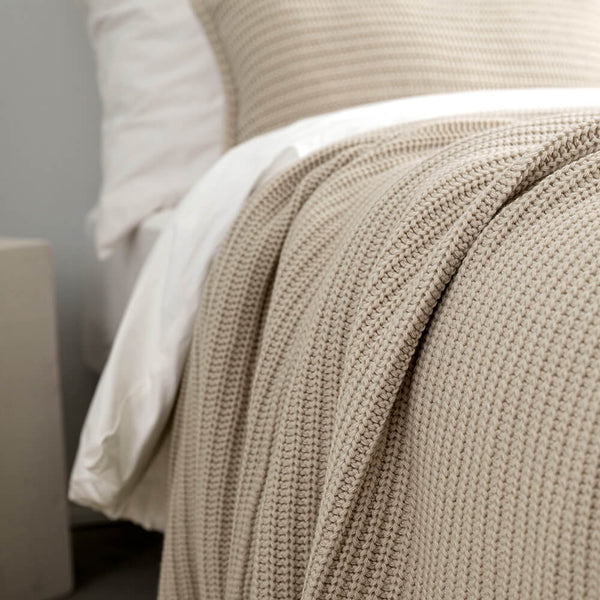 Bedsprei - bedspread with woolen weave - cream - 260x220cm