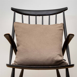 Soft knitted cushion - khaki - 50x50cm kussen