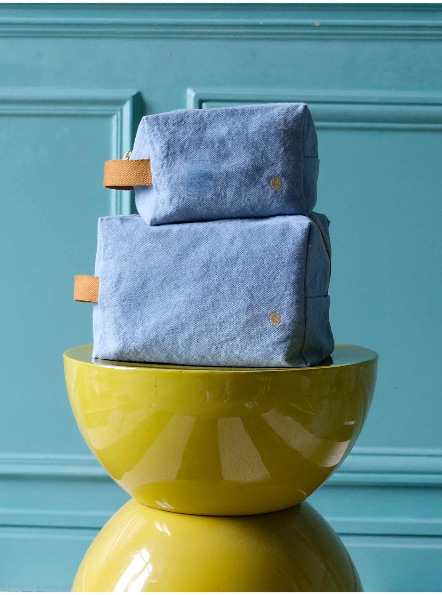 Toilettas cube - medium - licht blauw - Bluetiful