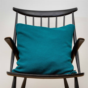 Soft knitted cushion - petrol - 50x50cm