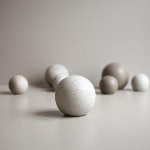 Decoratieve bol in keramiek